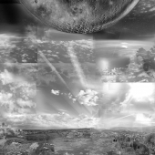 Detail Mond und Kondensstreifen
