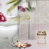 Majolikabad mit Rosenornamentik